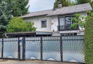 Hausansicht straßenseitig