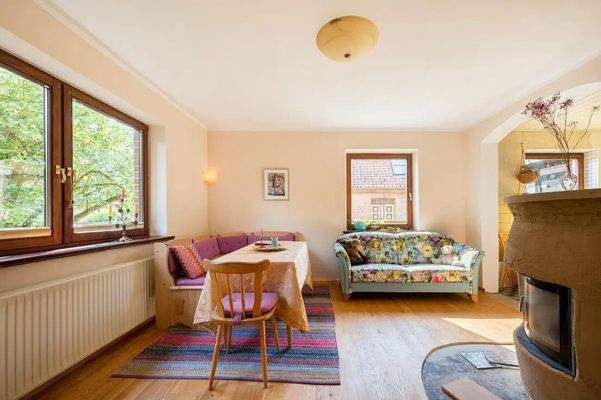 EG Zimmer 1 mit Ofen