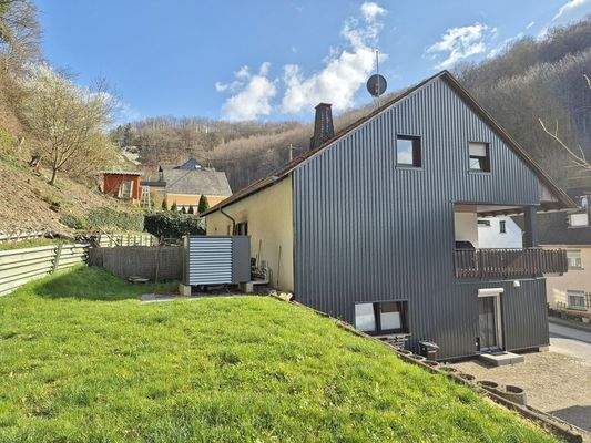 Luft-Wärmepumpe und Gartenanteil DG