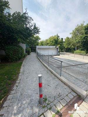 Zuweg zur Tiefgarage