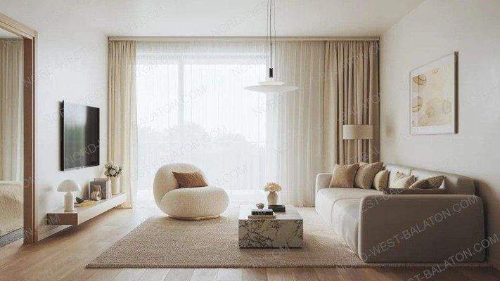 Wohn-/Esszimmer mit offener Küche