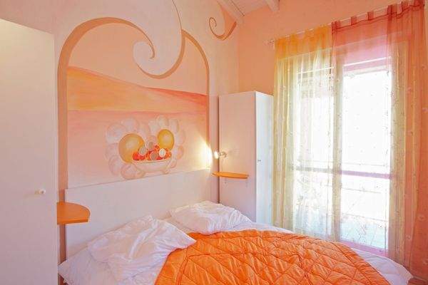 App. Fantasia mit 2 Balkonen und Traumseesicht.