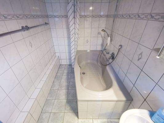 Tageslicht-Wannenbad