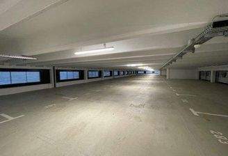 Nummerierte Stellplätze