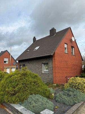 Hausansicht Foto 2.jpg