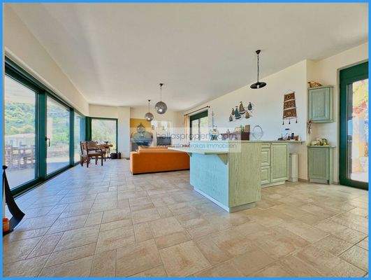 0d77ea993a9842b9a723ab0c2c434c09-original