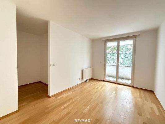 Schlafzimmer mit Ankleidezimmer