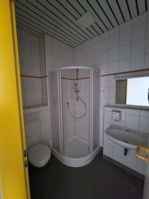 Krankenhaus_Patienten_Bad