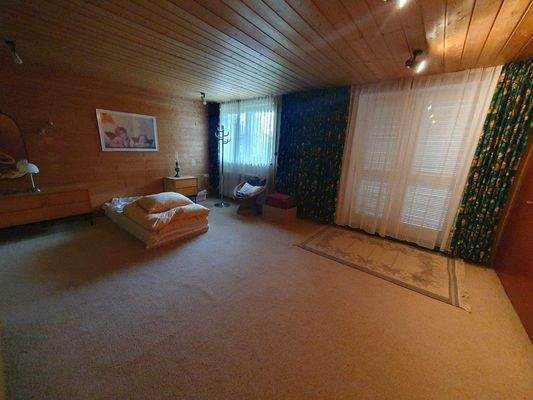 Schlafzimmer mit Gartenzugang....jpg