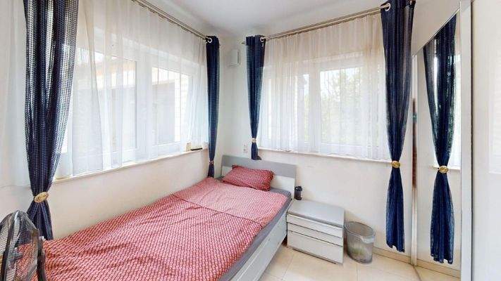 4-Ruggeweg-Bedroom 2