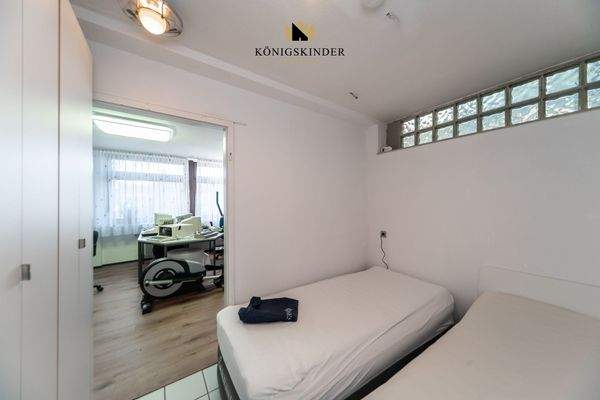 Schlafzimmer Wohnung 2