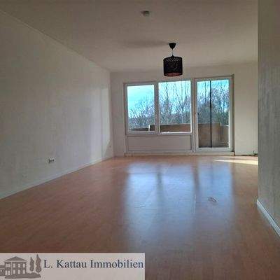 mit Zugang zum Balkon