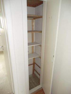 Alm.16-1R-Flurschrank