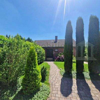 Bungalow. Hausansicht (1)jpeg