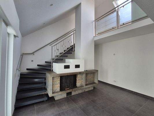 Kaminzimmer mit Galerie