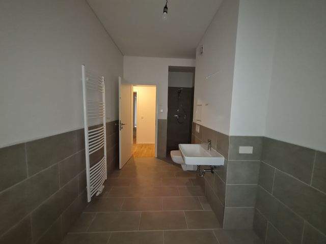 Schicke 2-Zimmerwohnung mit Parkett und Terrasse und guter Energieeffizienz - Foto 4