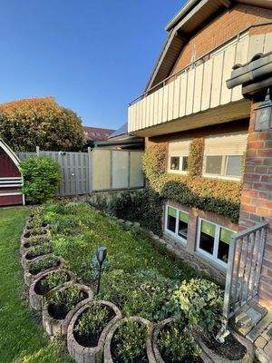 Garten mit Böschung