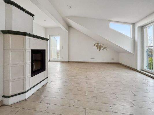 Wohnzimmer mit Kamin