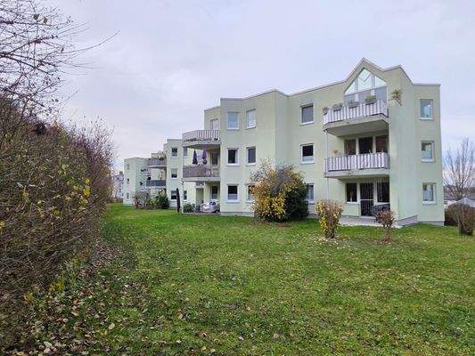 Garten-Ansicht der Wohnanlage