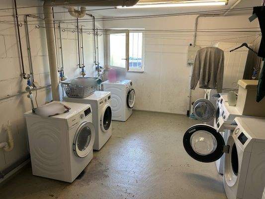 Waschküche und Trockenplatz