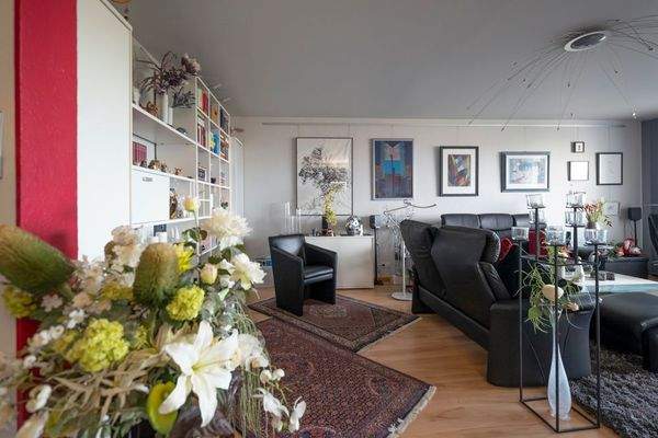 290_Wohnzimmer strahlt Ruhe und Sinn für das Schöne aus.jpg