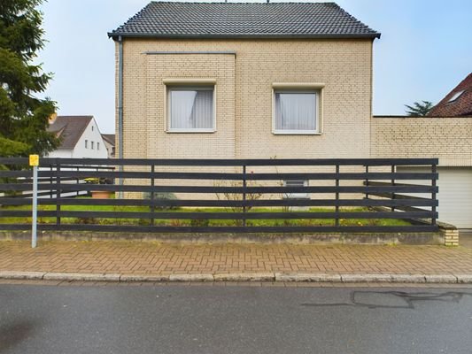 Haus mit Garage