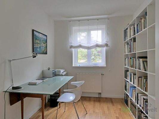 separates Arbeitszimmer