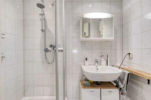 0158_Wohnung 1.1_Badezimmer