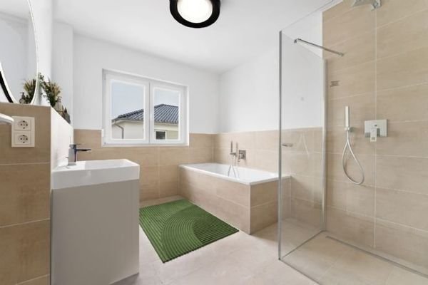 Badezimmer OG (keine Einrichtung enthalten)