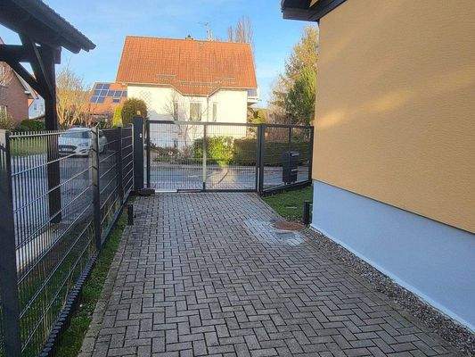 Zufahrt Doppelgarage