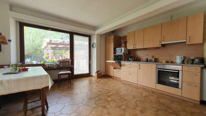 Wohnküche mit Gartenzugang