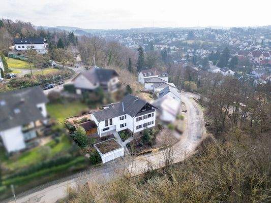 Familienfreundliches Zweifamilienhaus in Lebach