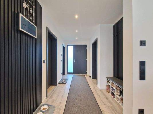 Eingangsbereich / Garderobe