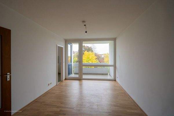 Wohn- und Schlafzimmer