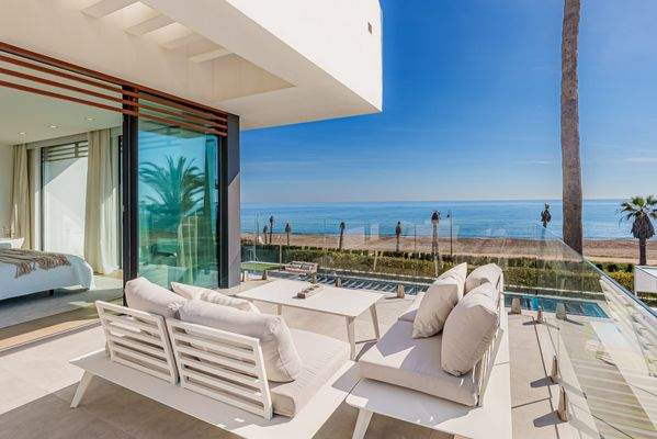 Photo: Villa in Estepona