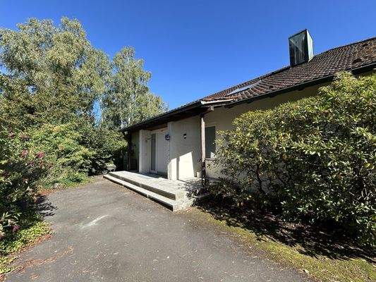 Zufahrt im Grundstück