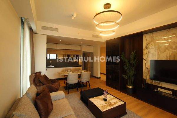 1, 2, and 3-Bed Flats with Shared Pool in Istanbul Bağcılar