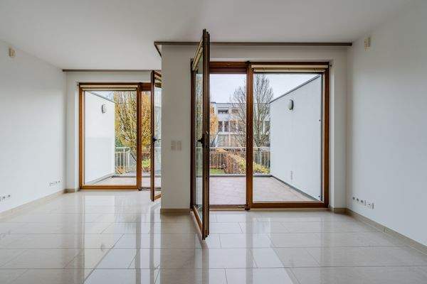 Wohnzimmer Blick Terrasse 1.OG