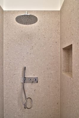 Detail Dusche