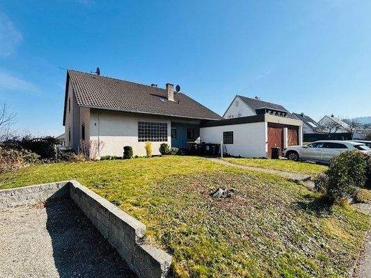 Aussenansicht mit Garten