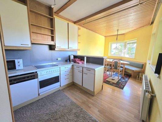 Küche und Essbereich