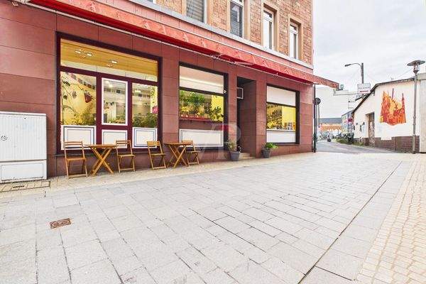  große Fensterfronten