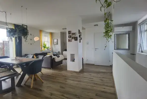 Wohn- und Essbereich