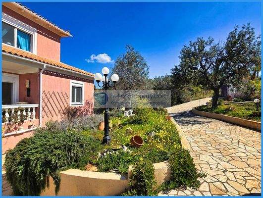 e2a5593e7722489da21db8b774694cd6-original