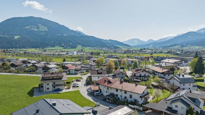 KITZIMMO-Großzügiges Haus mit 3 Wohnungen mieten - Immobilien St. Johann.