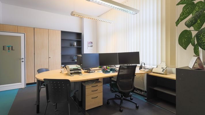 EG: Büro 6