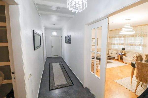 1. Obergeschoss - Wohnung 