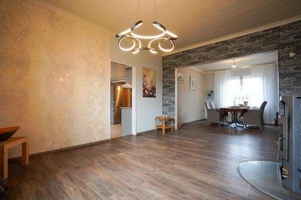 Wohn/- und Esszimmer