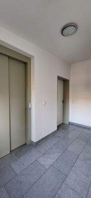 BARRIEREFREIES WOHNEN MIT AUFZUG