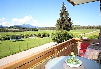 Morgensonne & Fernblick – Zuhause mit Wow-Faktor